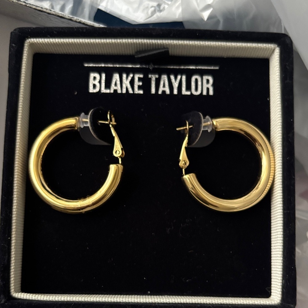 Blake Taylor Gold Hoop Earrings